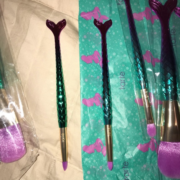 Tarte Minutes to Mermaid Brushes Brush Set - Picture 4 of 7